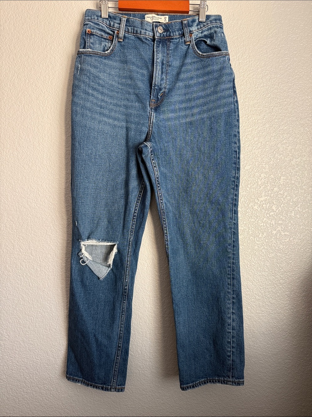 Abercrombie & Fitch Curve Love Straight-Leg Jeans